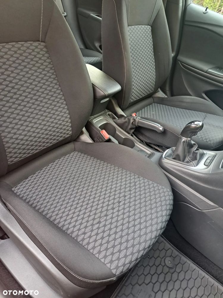 Opel Astra 1.4 T Enjoy - 15