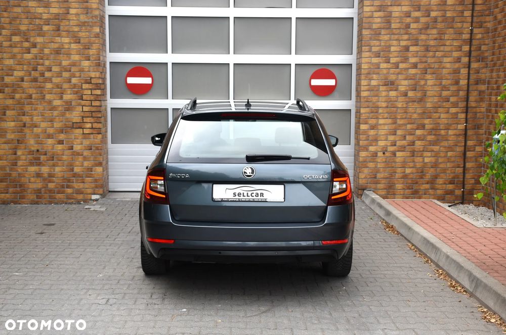 Skoda Octavia 1.6 TDI DSG Style - 34
