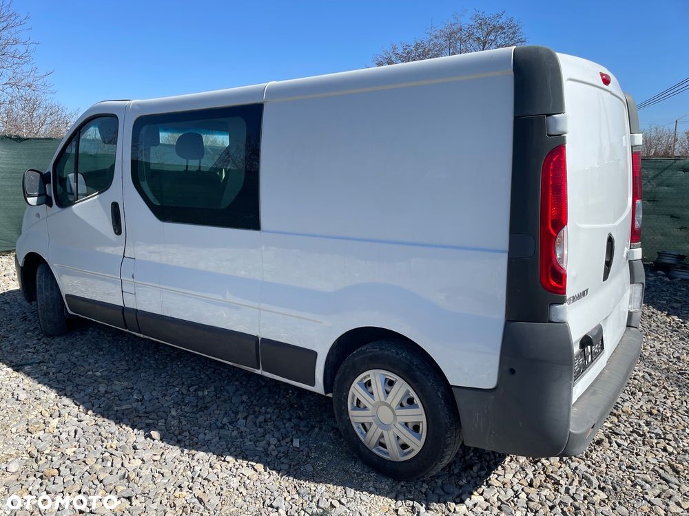 Renault Trafic - 17