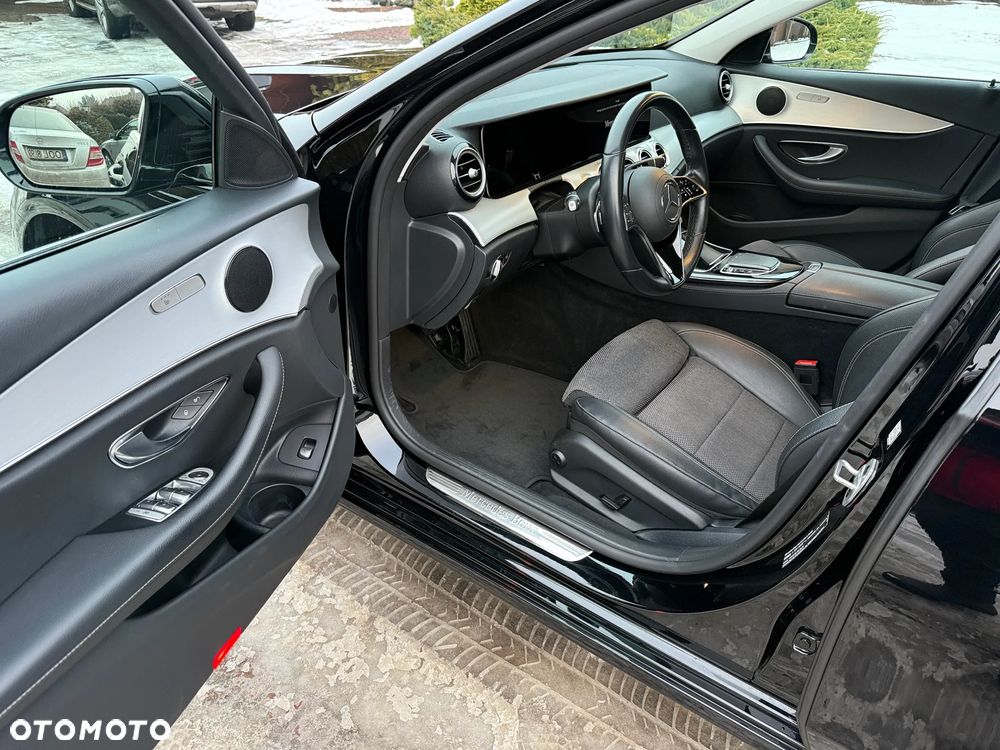 Mercedes-Benz Klasa E 300 de 9G-TRONIC Avantgarde - 25