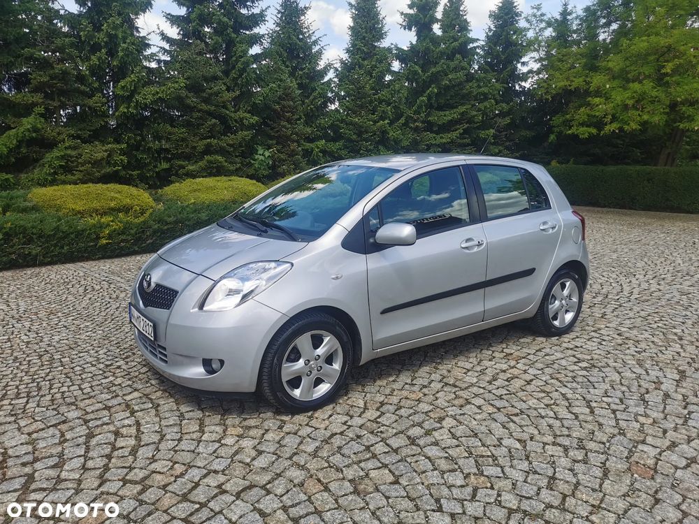 Toyota Yaris 1.33 VVT-i Executive - 1