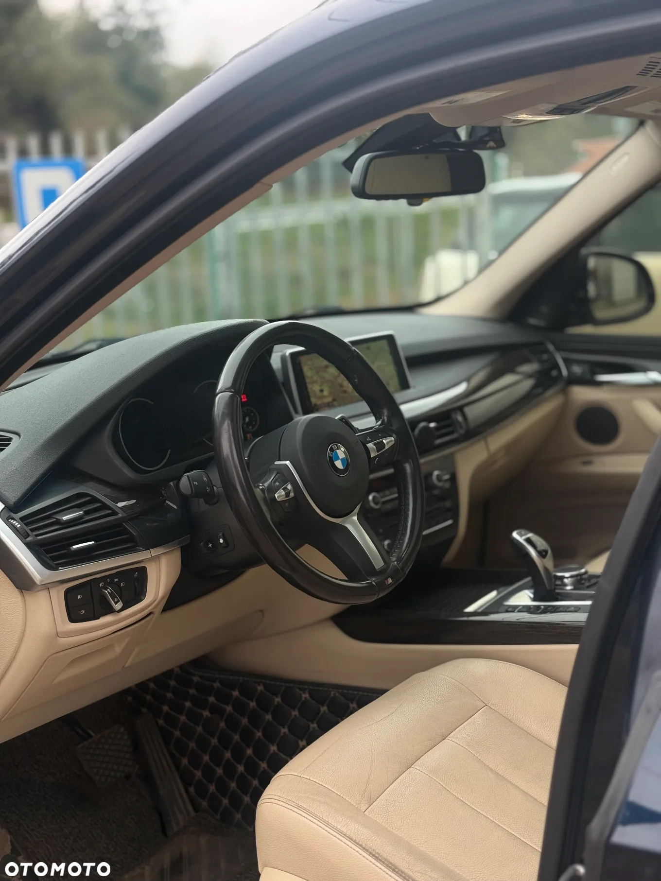 BMW X5 xDrive35i - 11