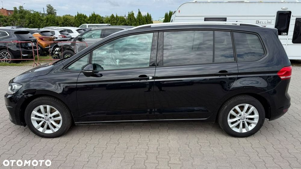 Volkswagen Touran - 5