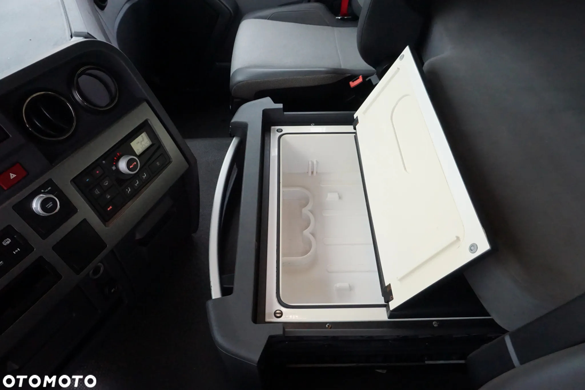 Renault T 460 / EURO 6 / AUTOMAT / NISKI PRZEBIEG / SPROWADZONA / 100 % ORYGINAŁ - 20