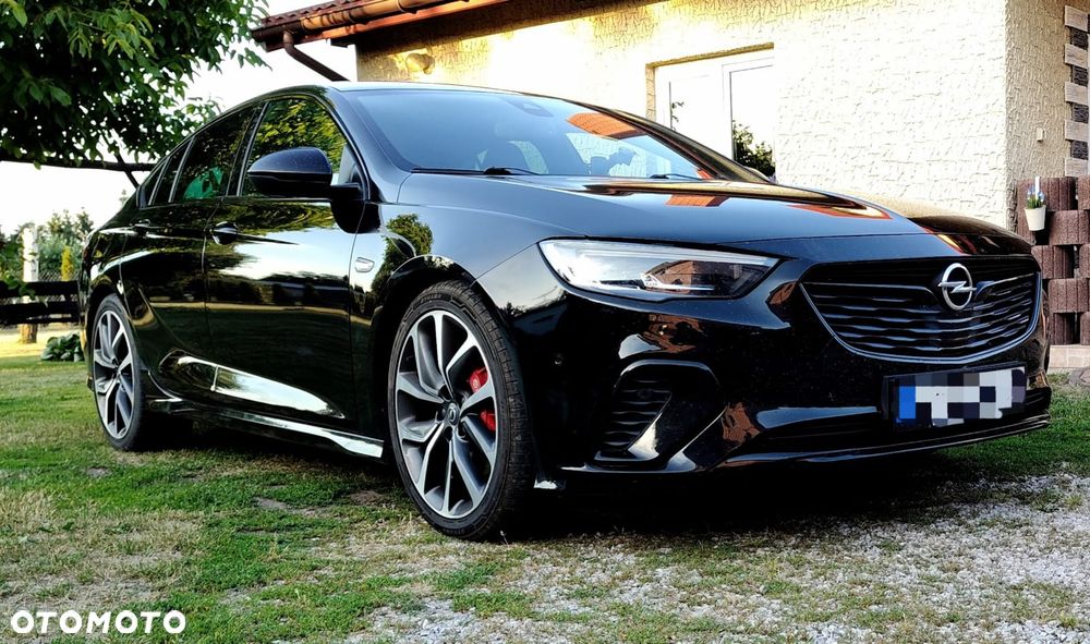 Opel Insignia 2.0 CDTI 4x4 Ultimate S&S - 2