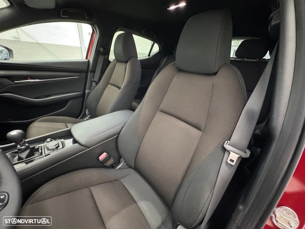 Mazda 3 Hatchback 2.0 Sky-X Excellence - 19