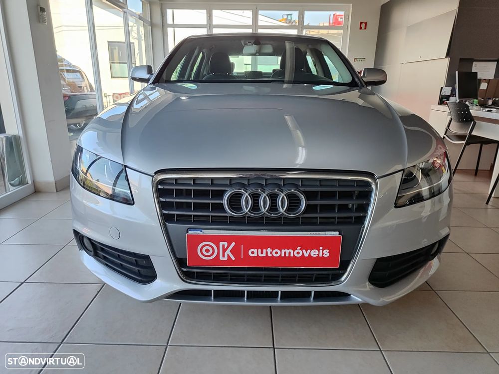 Audi A4 2.0 TDI Business Line Advance - 4