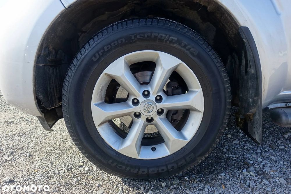 Nissan Navara 2.5 D FE Long - 27