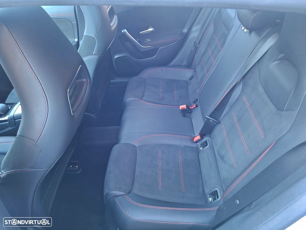 Mercedes-Benz CLA 180 d Shooting Brake AMG Line Aut. - 23