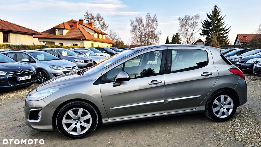 Peugeot 308 1.6 Premium Plus - 24