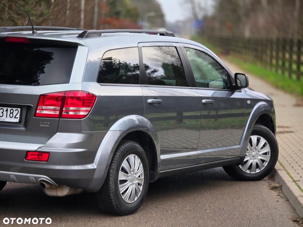 Dodge Journey 2.4 SE - 38