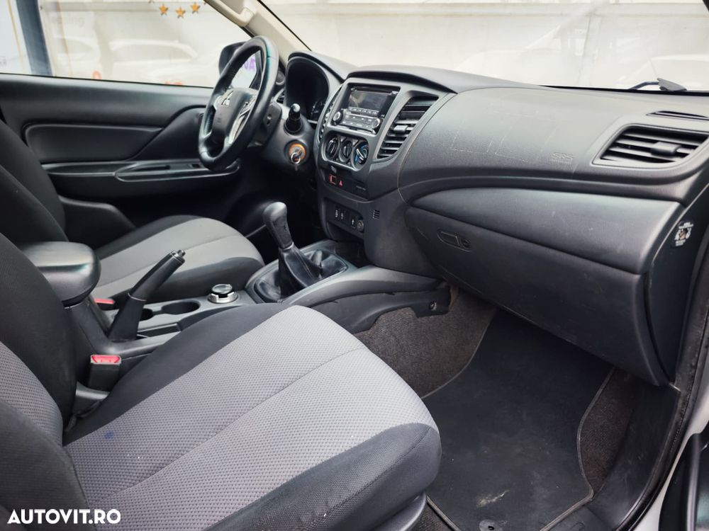 Mitsubishi L200 Double Cab 2.2 DI-D M/T Instyle - 12