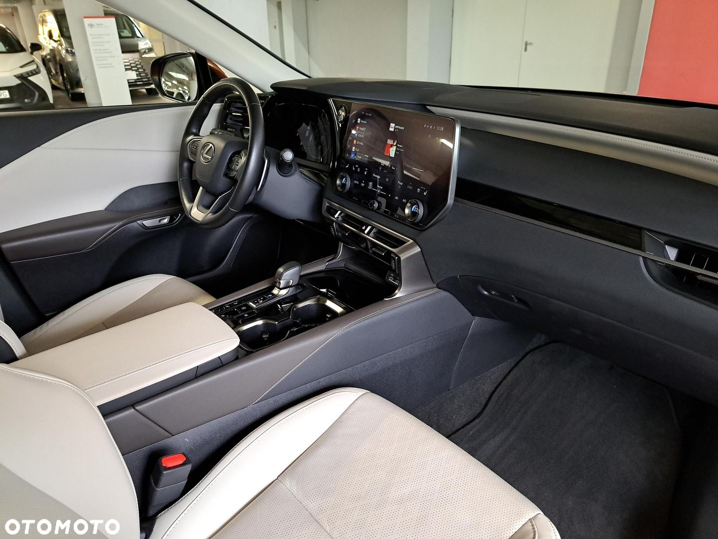Lexus RX 350h Prestige - 16