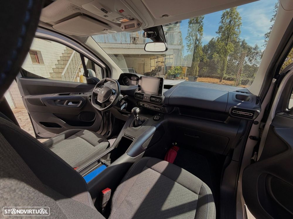 Peugeot Rifter 1.2 PureTech Allure - 57
