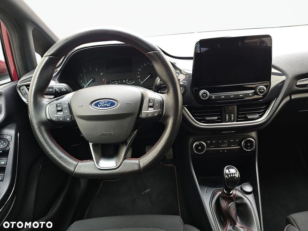 Ford Fiesta - 16