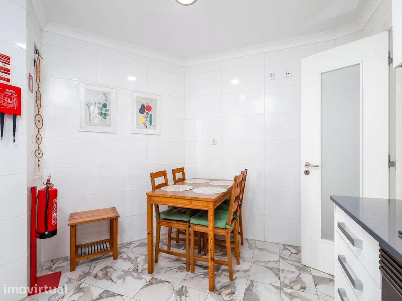 Apartamento T2 em Almada com varanda e ar condicionado - Grande imagem: 5/19