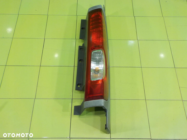 OPEL VIVARO A I LIFT 2.0 CDTI 09r VAN lampa prawa tyl