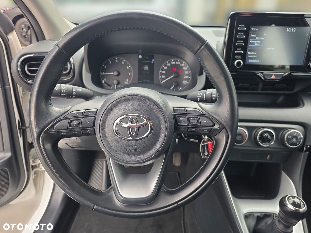 Toyota Yaris 1.5 Comfort - 17
