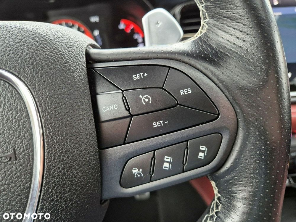 Dodge Durango 6.4 SRT - 20