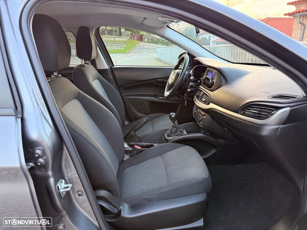 Fiat Tipo Station Wagon 1.4 Street - 29