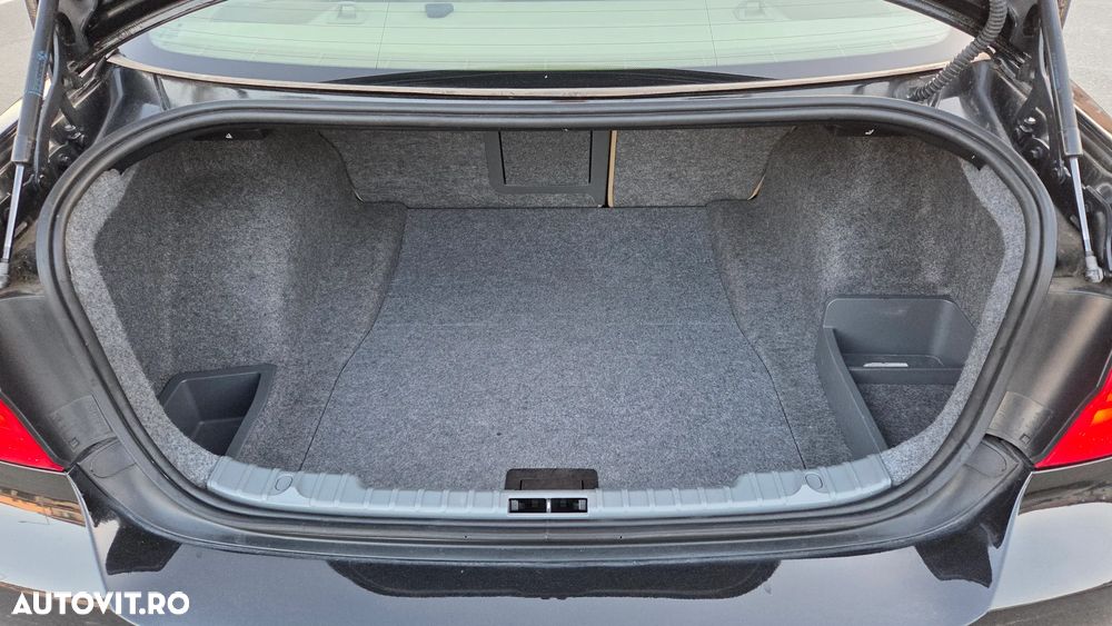 BMW Seria 3 320d DPF - 26