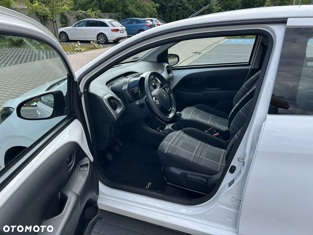 Peugeot 108 - 8