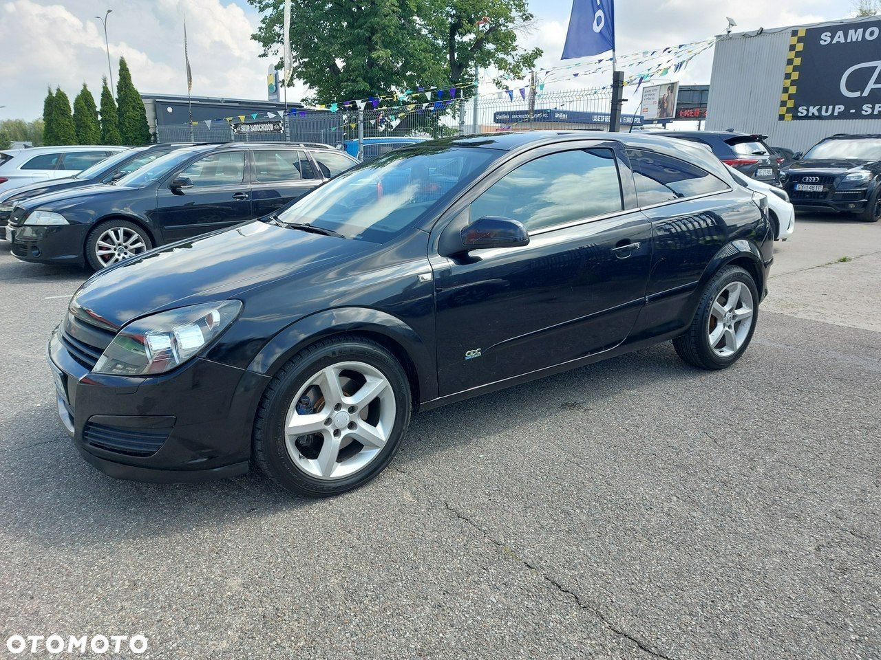 Opel Astra GTC 1.9 CDTI Cosmo - 2