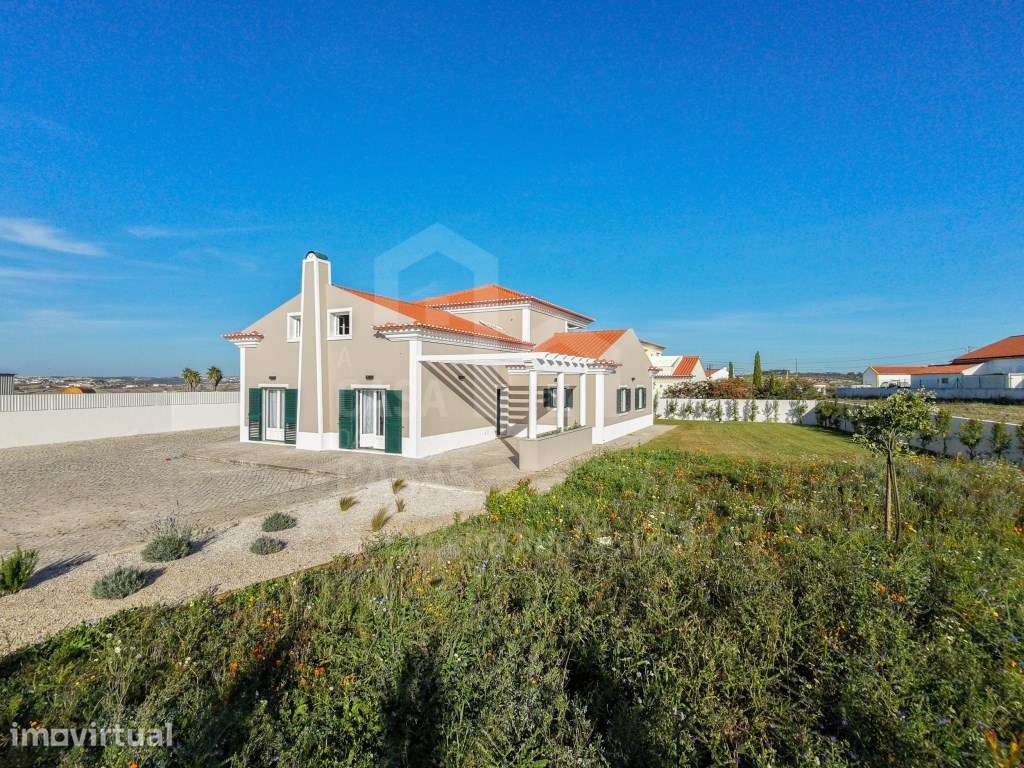 Vende Moradia T5 - Ericeira 12 km, A Casa das Casas - Grande imagem: 2/43