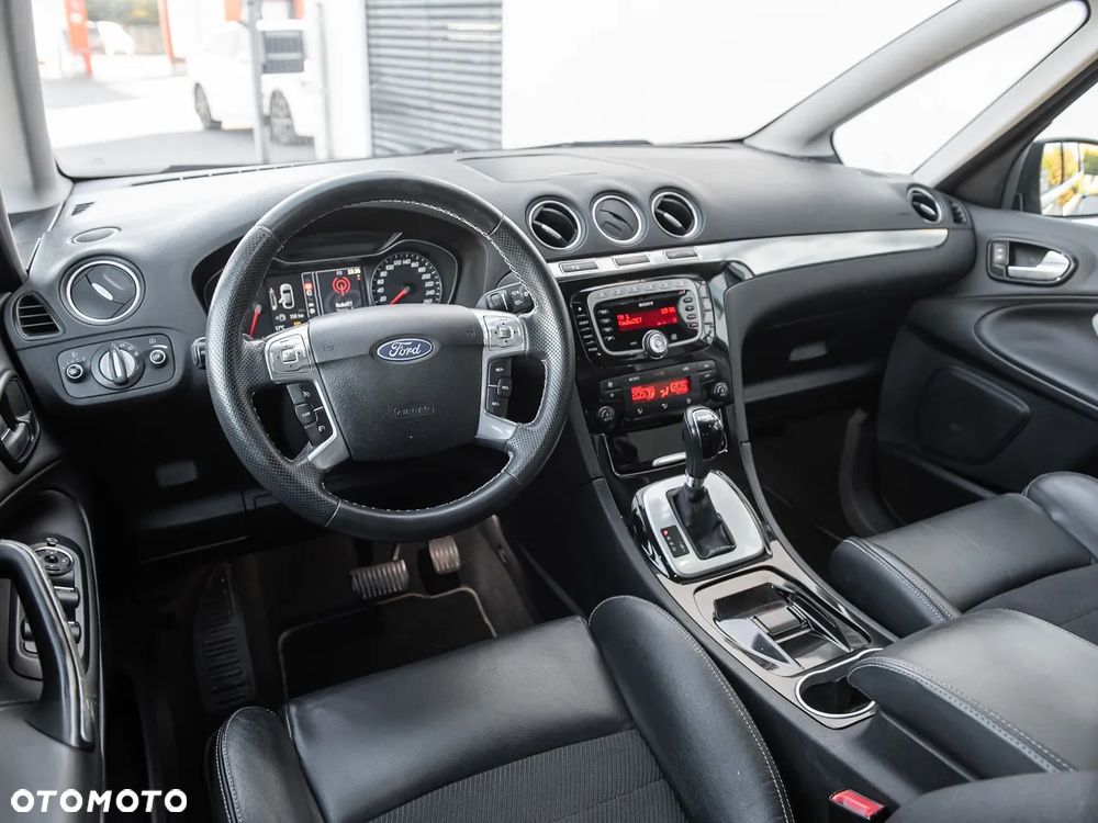 Ford S-Max - 23