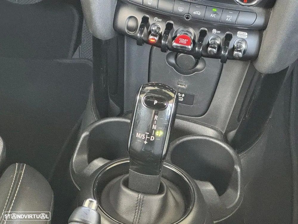 MINI Cabrio - 18