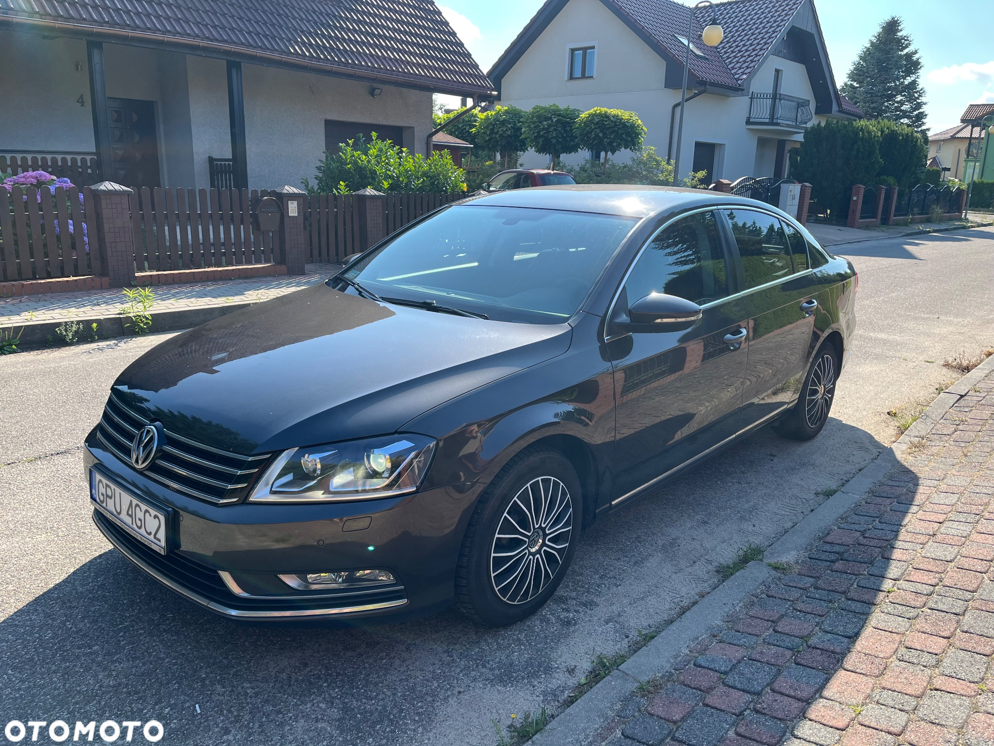 Volkswagen Passat 2.0 TDI Comfortline DSG - 2
