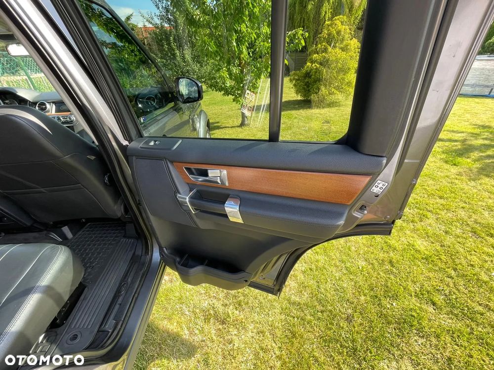 Land Rover Discovery 3.0 SD V6 HSE - 9