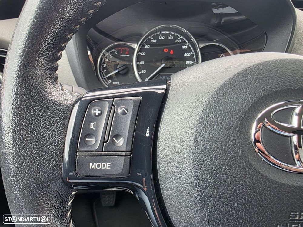 Toyota Yaris 1.0 VVT-i Comfort Plus - 19