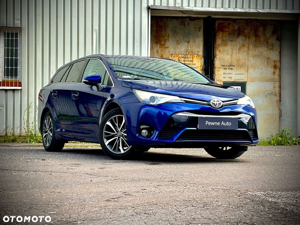 Toyota Avensis 2.0 Premium MS - 6