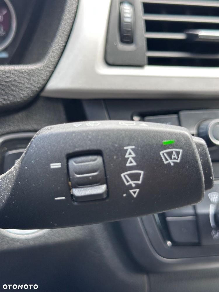 BMW Seria 3 - 16