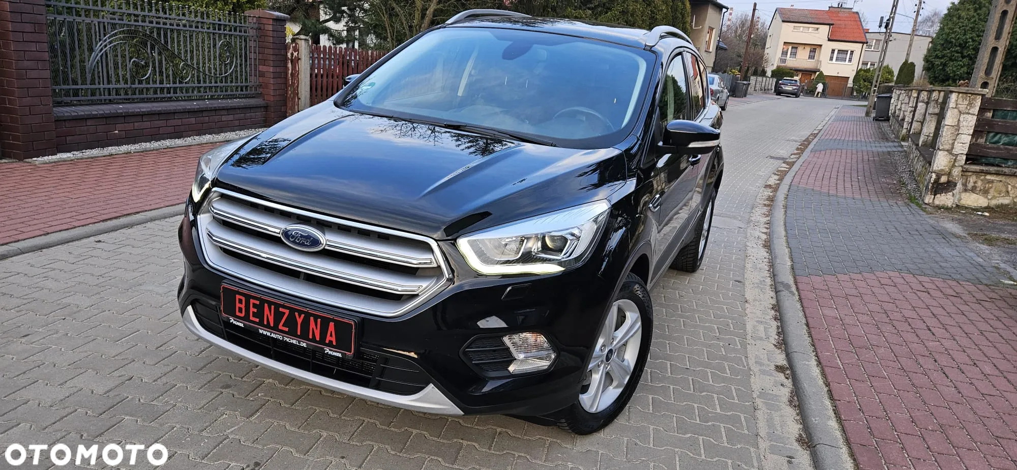 Ford Kuga 1.5 EcoBoost 2x4 Business Edition - 11