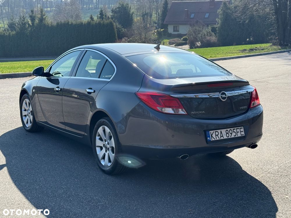 Opel Insignia 2.0 Turbo Automatik - 5