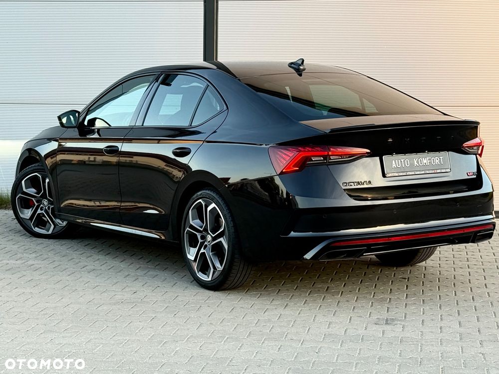Skoda Octavia 2.0 TDI DSG 4x4 RS - 20