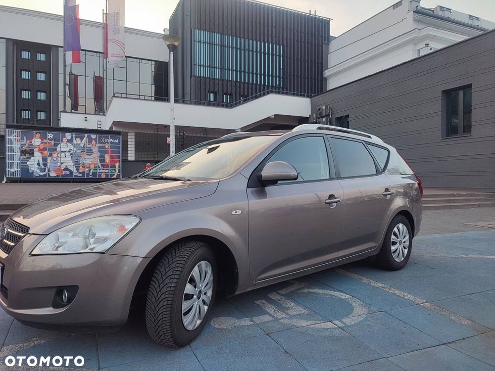 Kia Ceed 1.4 CVVT LX Basis - 11