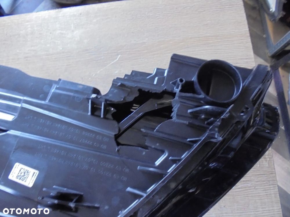 BMW 1 F40 LAMPA LEWY PRZÓD EUROPA - 8