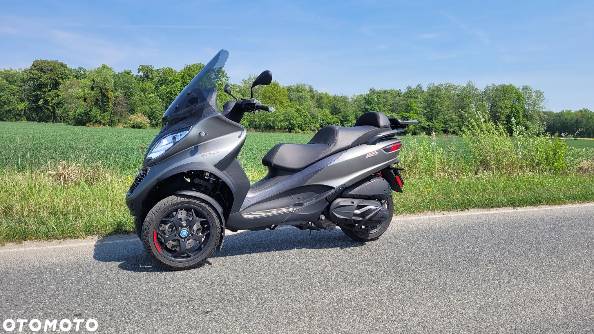 Piaggio MP-3 - 1