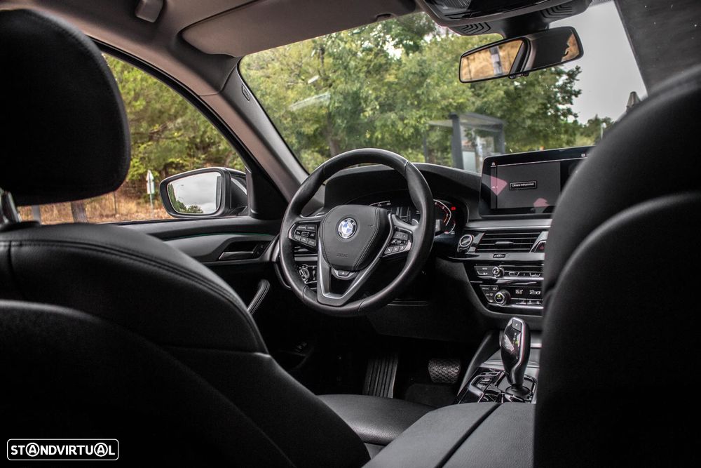 BMW 520 d Line Luxury Auto - 35