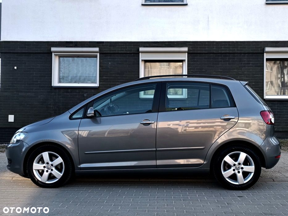 Volkswagen Golf Plus 1.6 TDI BlueMot Comfortline - 11