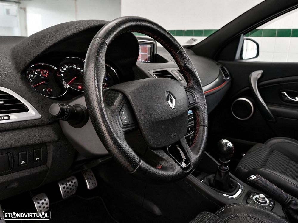 Renault Mégane Sport Tourer 1.5 dCi GT Line - 19