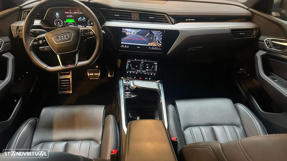 Audi Q8 e-Tron Sportback 55 quattro S line - 12