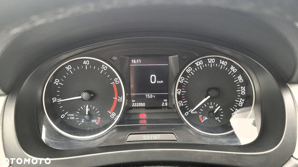 Skoda RAPID 1.2 TSI Ambition - 9