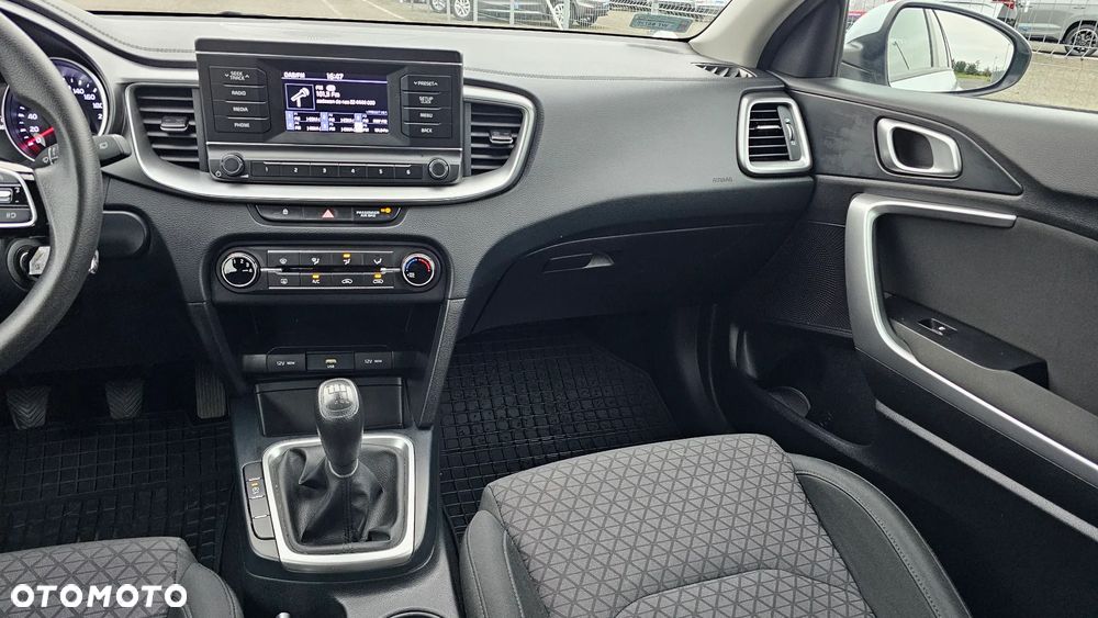 Kia Ceed 1.5 T-GDI S - 11