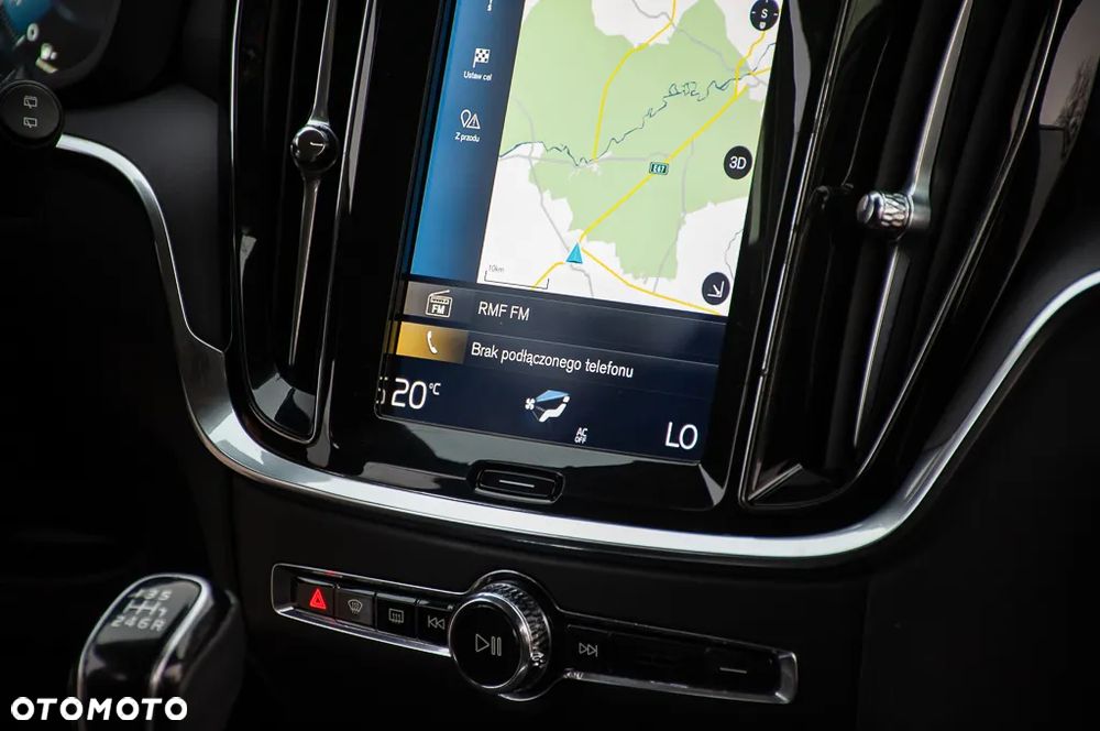 Volvo V60 D3 Momentum Core - 24