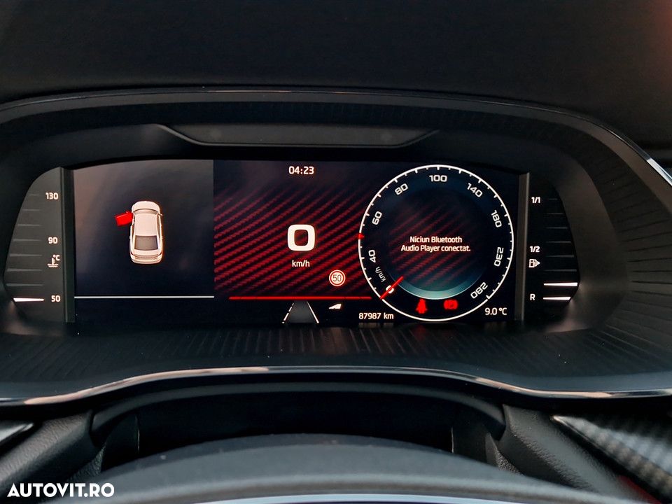 Skoda Octavia 2.0 TDI DSG RS - 19