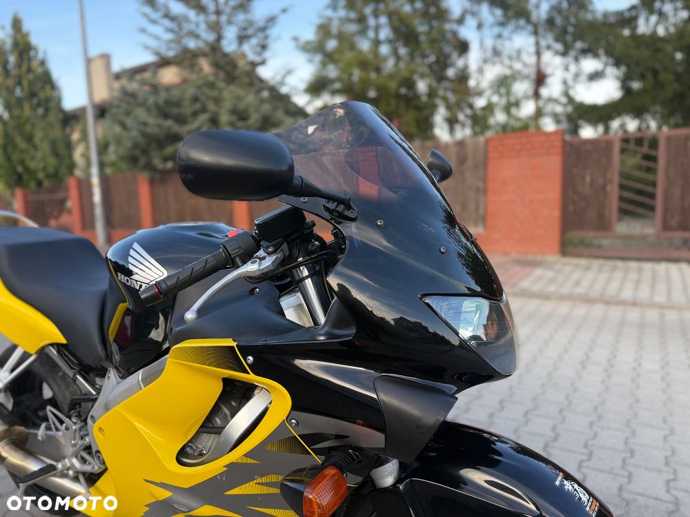 Honda CBR - 2